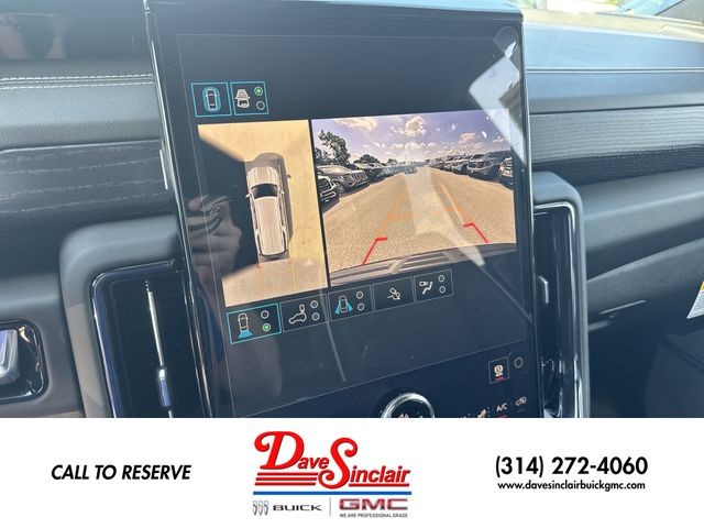 GMC Yukon XL Vehicle Full-screen Gallery Image 17