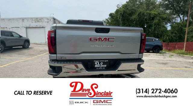 GMC Sierra 2500HD Vehicle Full-screen Gallery Image 07