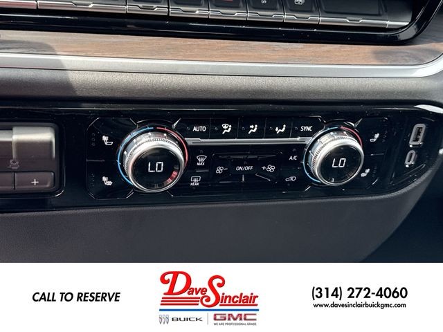 GMC Sierra 2500HD Vehicle Full-screen Gallery Image 19