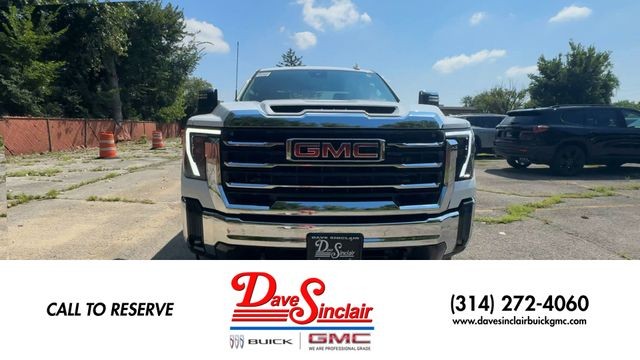 GMC Sierra 3500HD Vehicle Full-screen Gallery Image 03
