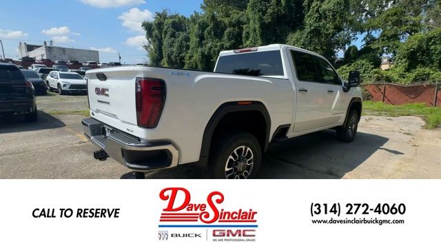 GMC Sierra 3500HD Vehicle Full-screen Gallery Image 08