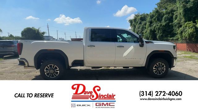GMC Sierra 3500HD Vehicle Full-screen Gallery Image 09