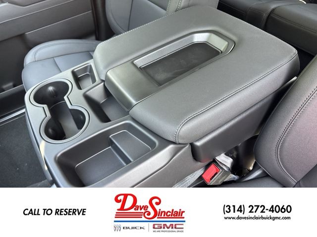 GMC Sierra 3500HD Vehicle Full-screen Gallery Image 21
