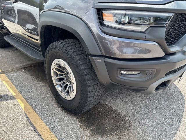 Ram 1500 Vehicle Full-screen Gallery Image 10