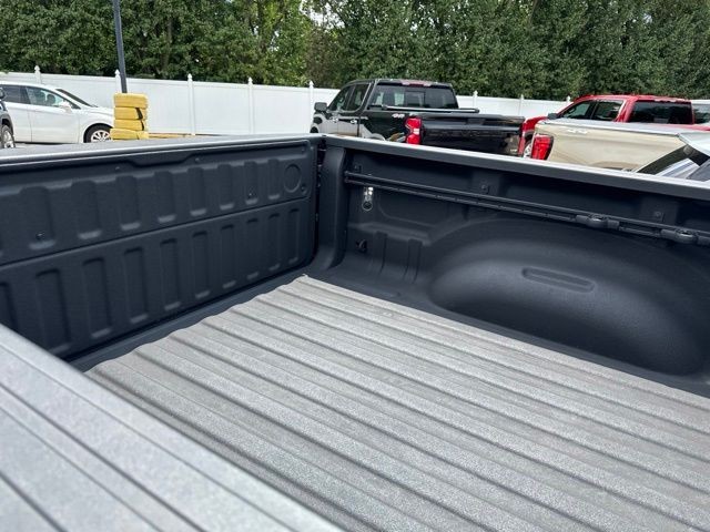 Ram 1500 Vehicle Full-screen Gallery Image 14