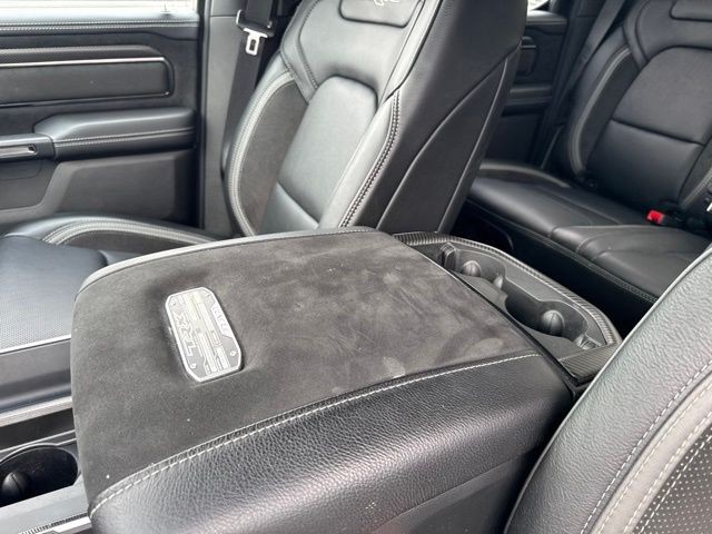 Ram 1500 Vehicle Full-screen Gallery Image 20