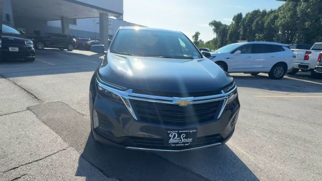 Chevrolet Equinox Vehicle Full-screen Gallery Image 03