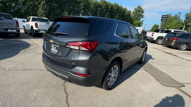 Chevrolet Equinox Vehicle Full-screen Gallery Image 10