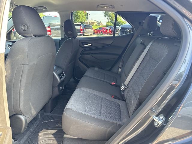 Chevrolet Equinox Vehicle Full-screen Gallery Image 27