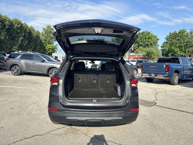 Chevrolet Equinox Vehicle Full-screen Gallery Image 28