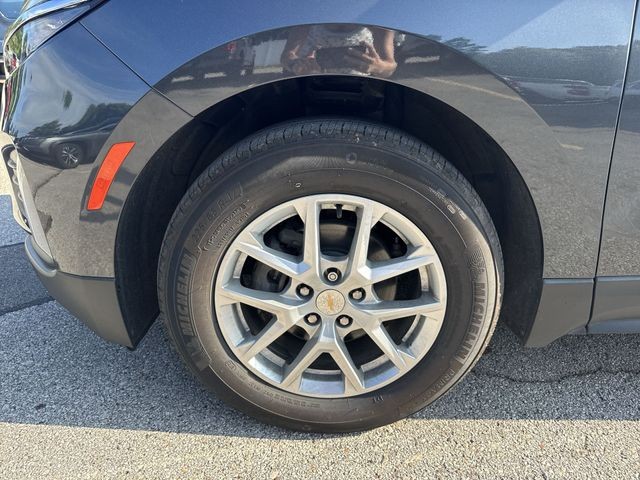 Chevrolet Equinox Vehicle Full-screen Gallery Image 35