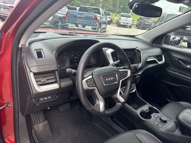 GMC Terrain Vehicle Full-screen Gallery Image 13