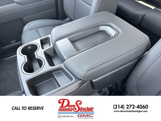 GMC Sierra 2500HD Vehicle Full-screen Gallery Image 21