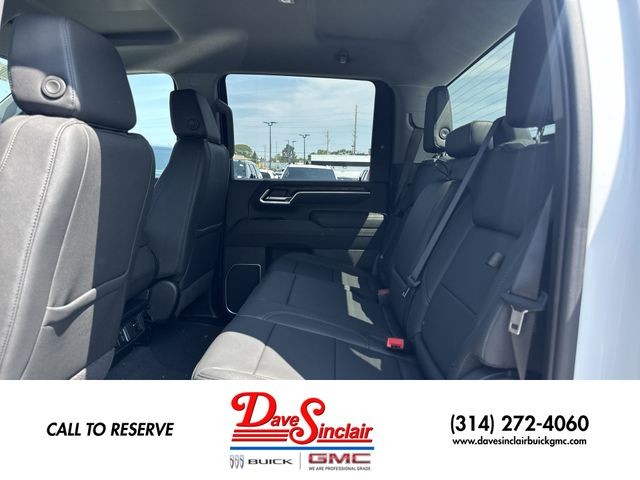 GMC Sierra 2500HD Vehicle Full-screen Gallery Image 22