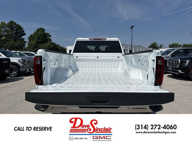 GMC Sierra 2500HD Vehicle Full-screen Gallery Image 23
