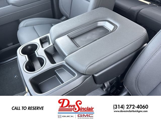 GMC Sierra 2500HD Vehicle Full-screen Gallery Image 21