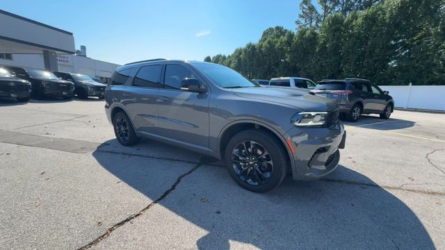 Dodge Durango Vehicle Full-screen Gallery Image 02