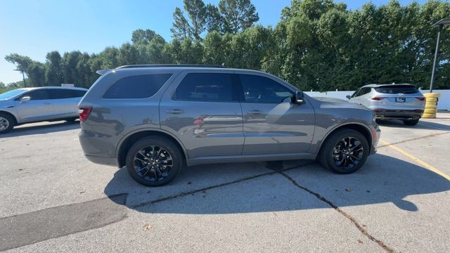 Dodge Durango Vehicle Full-screen Gallery Image 11