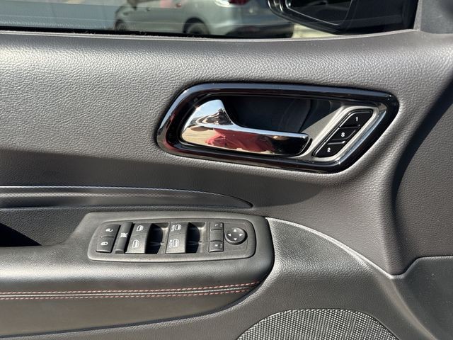 Dodge Durango Vehicle Full-screen Gallery Image 28
