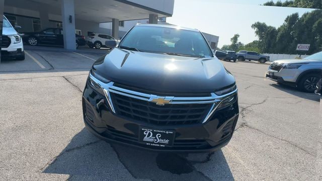 Chevrolet Equinox Vehicle Full-screen Gallery Image 03