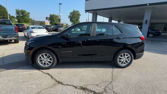 Chevrolet Equinox Vehicle Full-screen Gallery Image 06