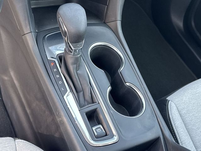 Chevrolet Equinox Vehicle Full-screen Gallery Image 19
