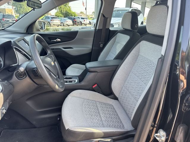Chevrolet Equinox Vehicle Full-screen Gallery Image 22