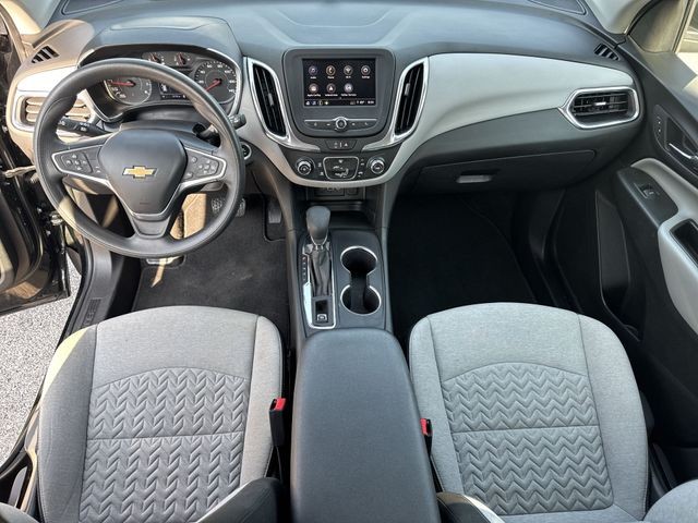 Chevrolet Equinox Vehicle Full-screen Gallery Image 23