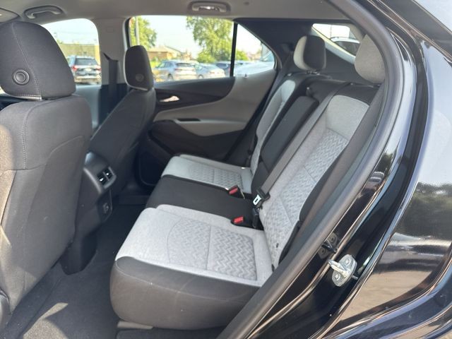 Chevrolet Equinox Vehicle Full-screen Gallery Image 27