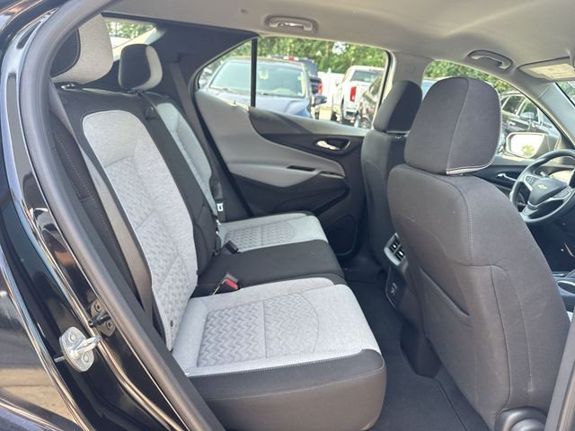 Chevrolet Equinox Vehicle Full-screen Gallery Image 29