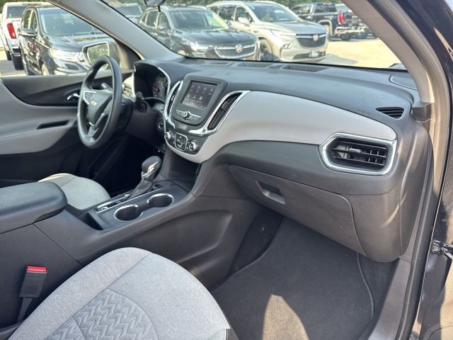 Chevrolet Equinox Vehicle Full-screen Gallery Image 31