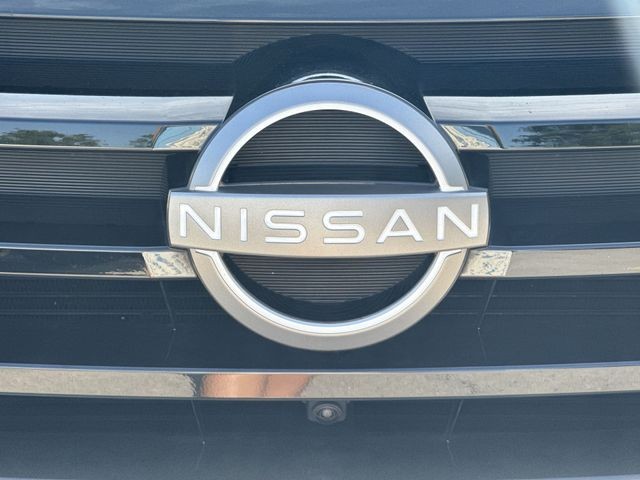 Nissan Pathfinder Vehicle Full-screen Gallery Image 34