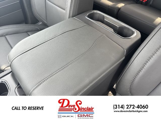 GMC Sierra 1500 Vehicle Full-screen Gallery Image 21