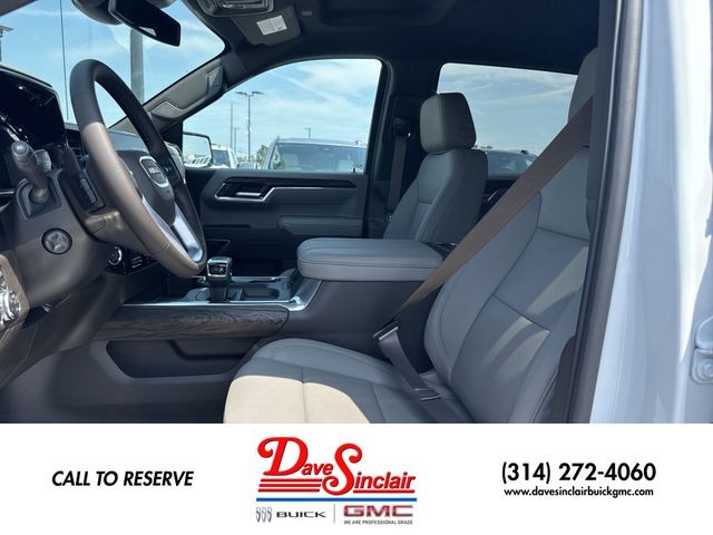 GMC Sierra 1500 Vehicle Full-screen Gallery Image 11