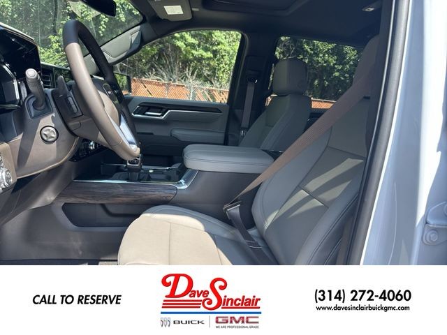 GMC Sierra 1500 Vehicle Full-screen Gallery Image 11