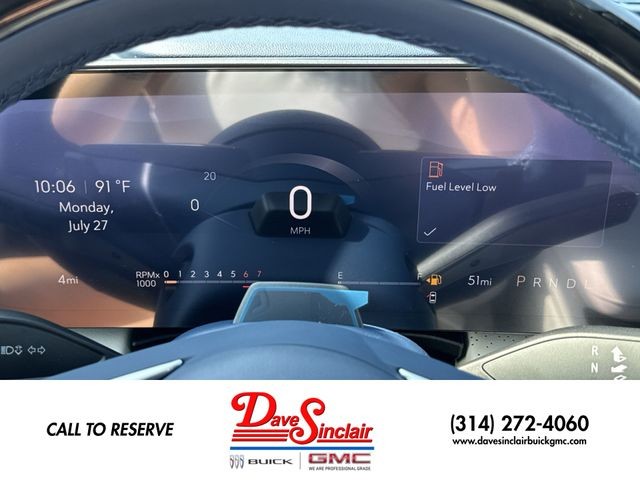 Buick Enclave Vehicle Full-screen Gallery Image 15