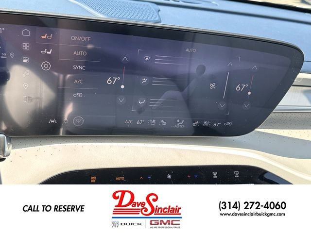 Buick Enclave Vehicle Full-screen Gallery Image 19