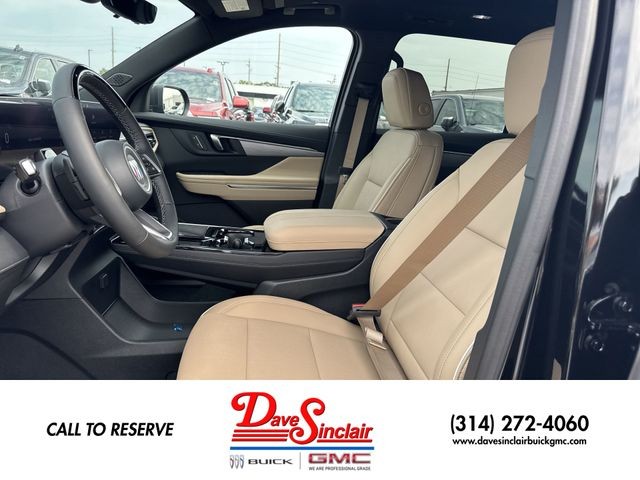 Buick Enclave Vehicle Full-screen Gallery Image 11