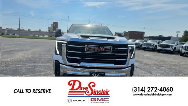 GMC Sierra 2500HD Vehicle Full-screen Gallery Image 03