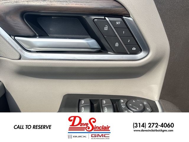 GMC Sierra 2500HD Vehicle Full-screen Gallery Image 13