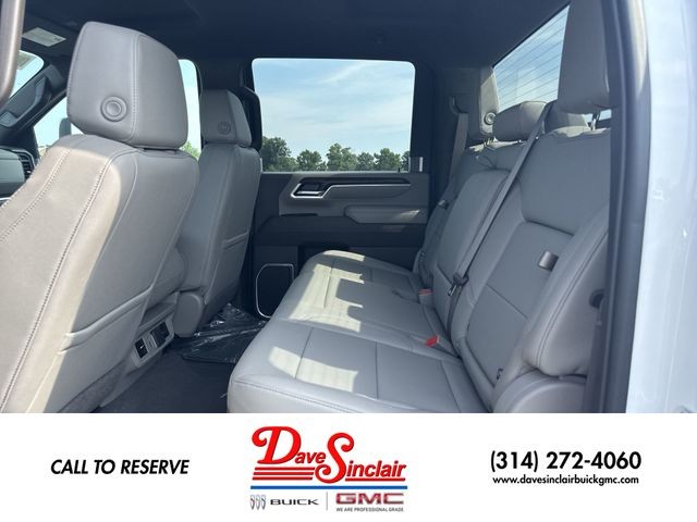 GMC Sierra 2500HD Vehicle Full-screen Gallery Image 22