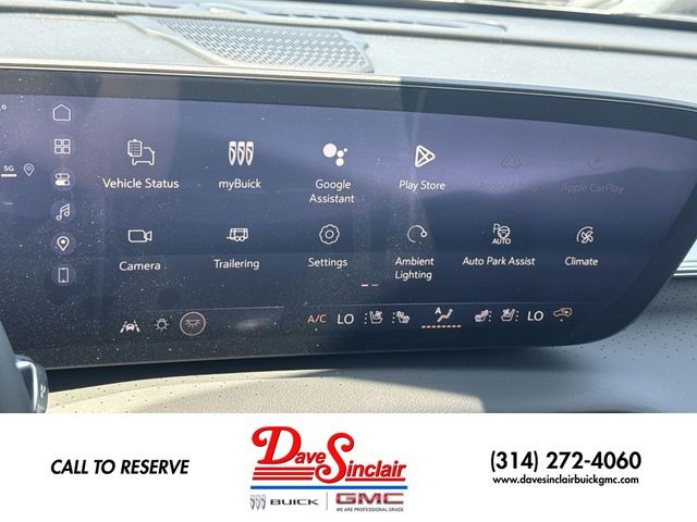 Buick Enclave Vehicle Full-screen Gallery Image 16
