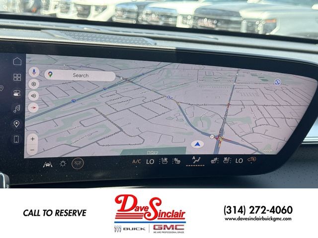 Buick Enclave Vehicle Full-screen Gallery Image 18