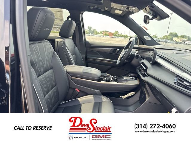 Buick Enclave Vehicle Full-screen Gallery Image 26
