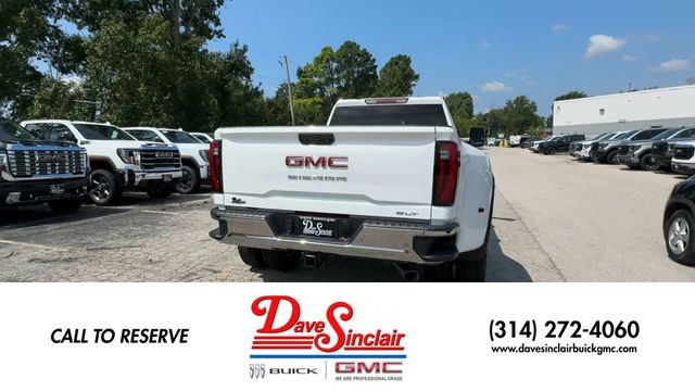 GMC Sierra 3500HD Vehicle Full-screen Gallery Image 08