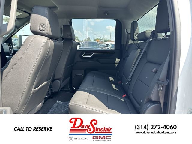 GMC Sierra 3500HD Vehicle Full-screen Gallery Image 22