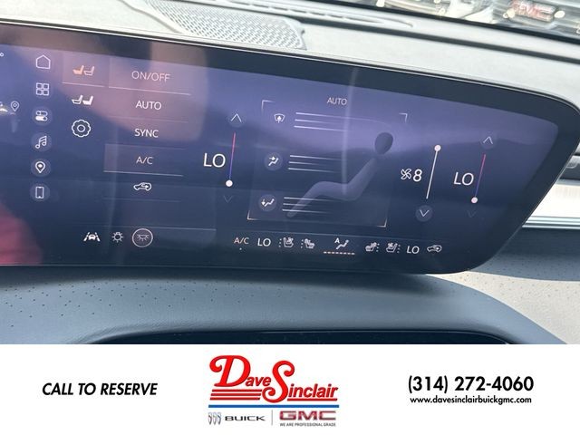 Buick Enclave Vehicle Full-screen Gallery Image 19