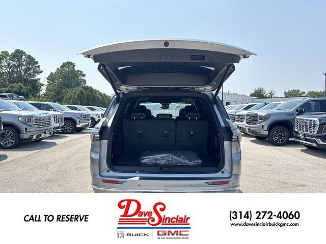 Buick Enclave Vehicle Full-screen Gallery Image 25