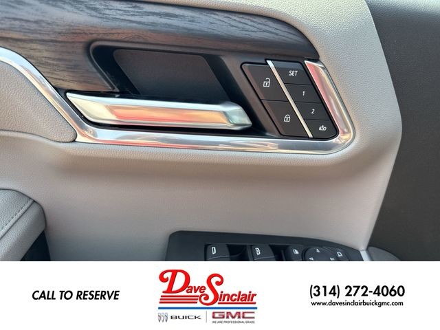 GMC Sierra 1500 Vehicle Full-screen Gallery Image 13
