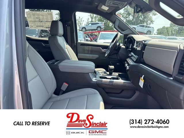 GMC Sierra 1500 Vehicle Full-screen Gallery Image 24